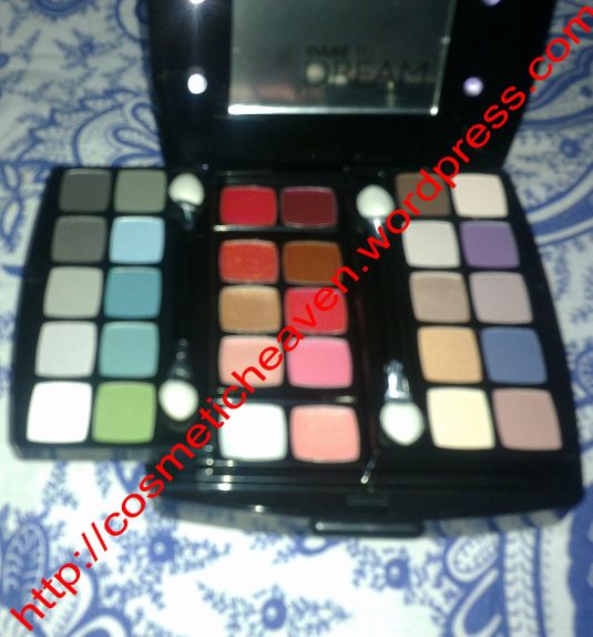Oriflame Dare to Dream Make Up Kit - The Ultimate Make up Pallette 